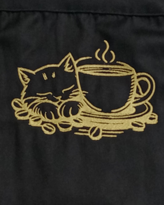 Chat Mocha - Fil doré foncé sur tablier noir
