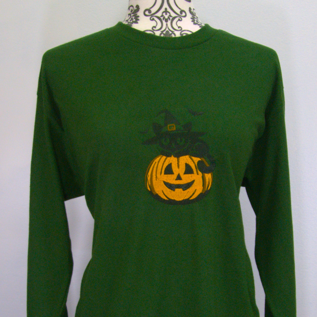 Witchy-Kitty Long Sleeve