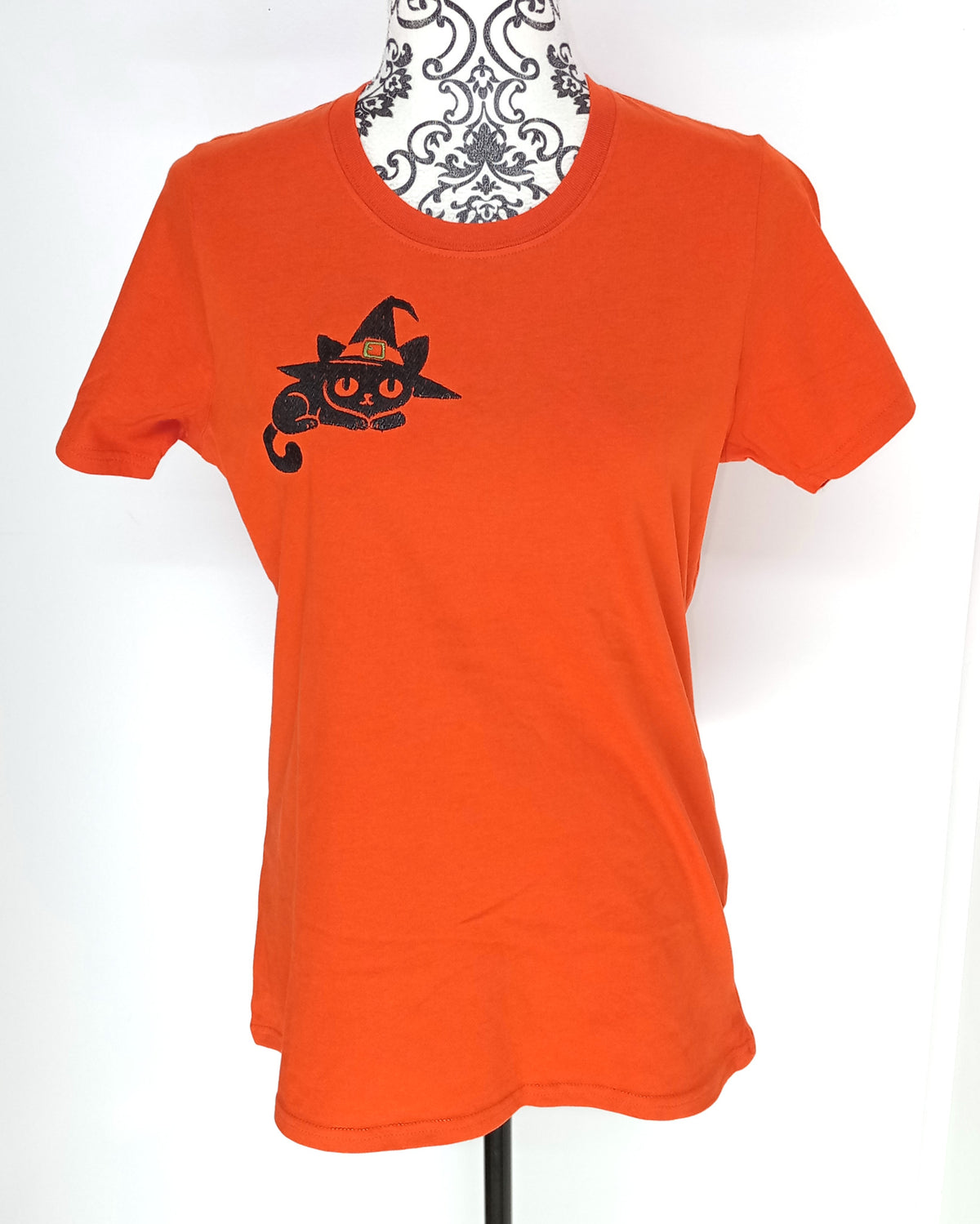 Chat sorcière - Noir sur t-shirt orange