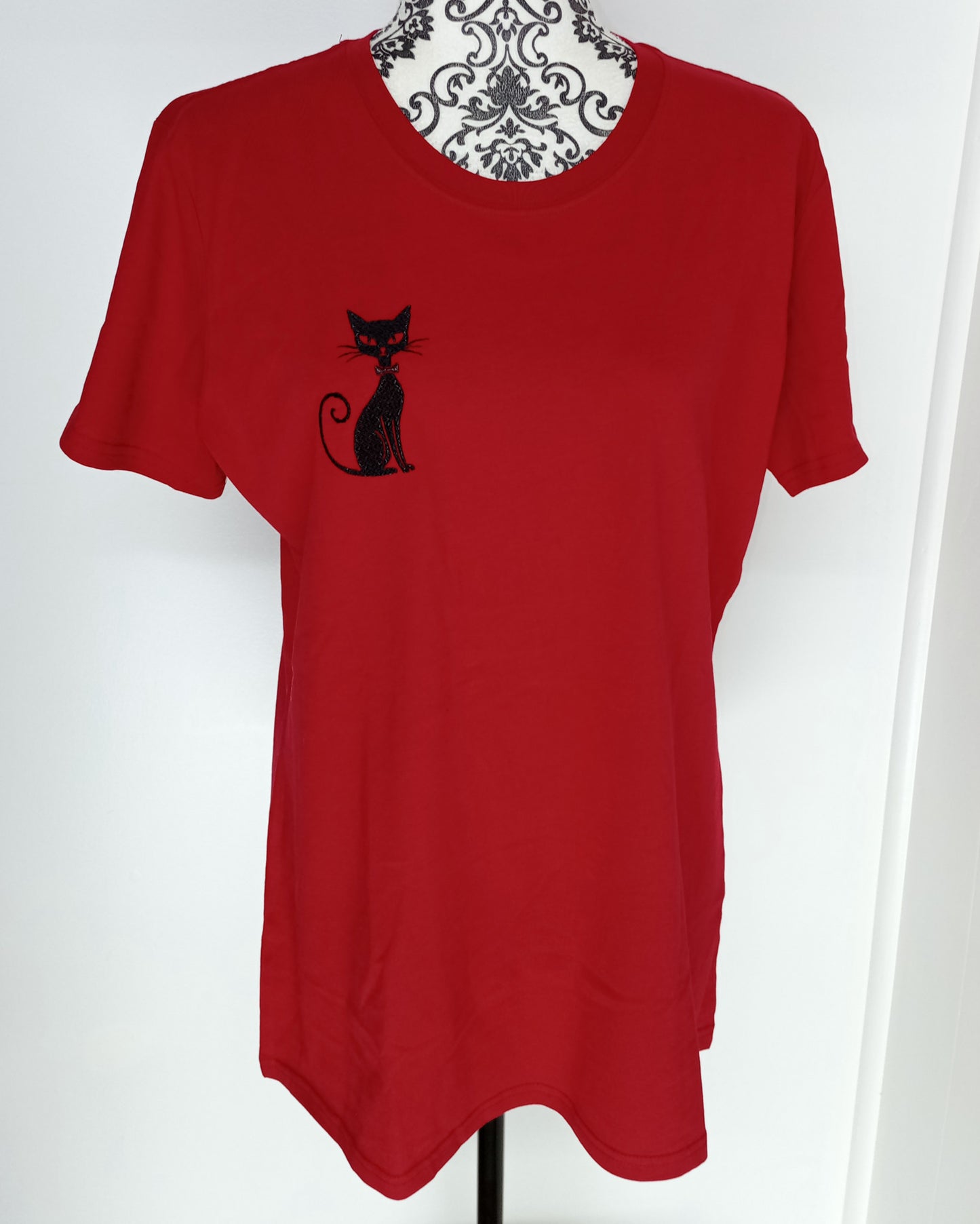 Bowtie Cat - Black Thread