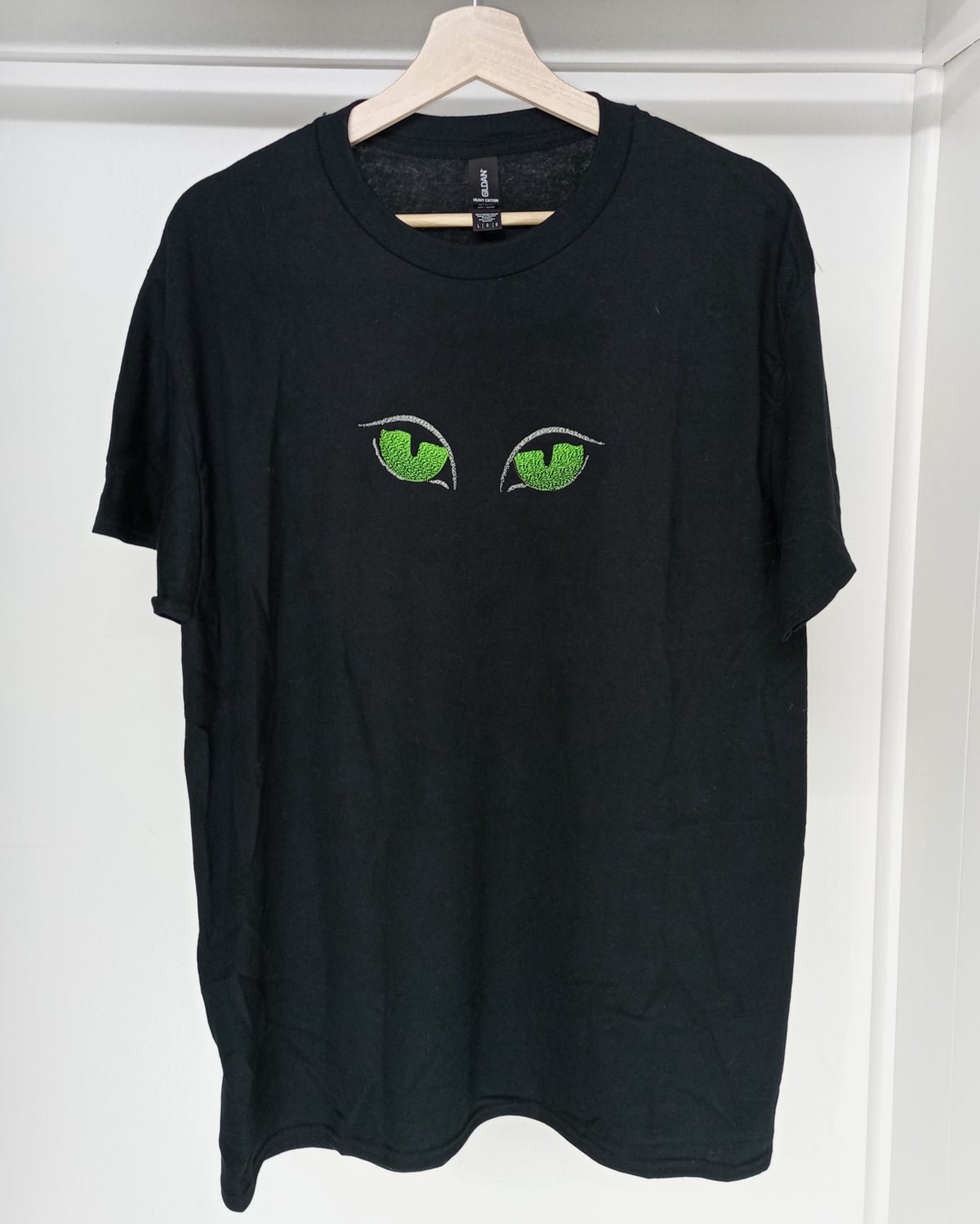 Vision nocturne - T-shirt noir à motif vert et argent