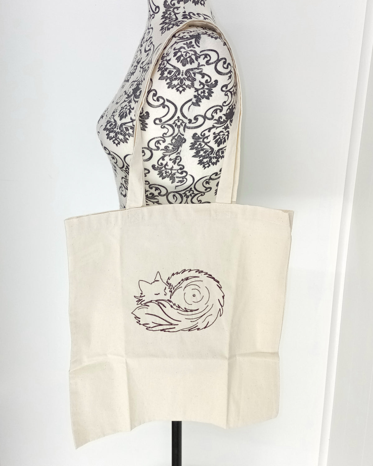 Bouloche - Fil de mûre sur sac cabas ivoire