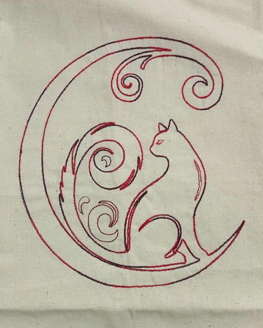 Chat croissant de lune - Fil épais rouge/noir sur sac fourre-tout ivoire