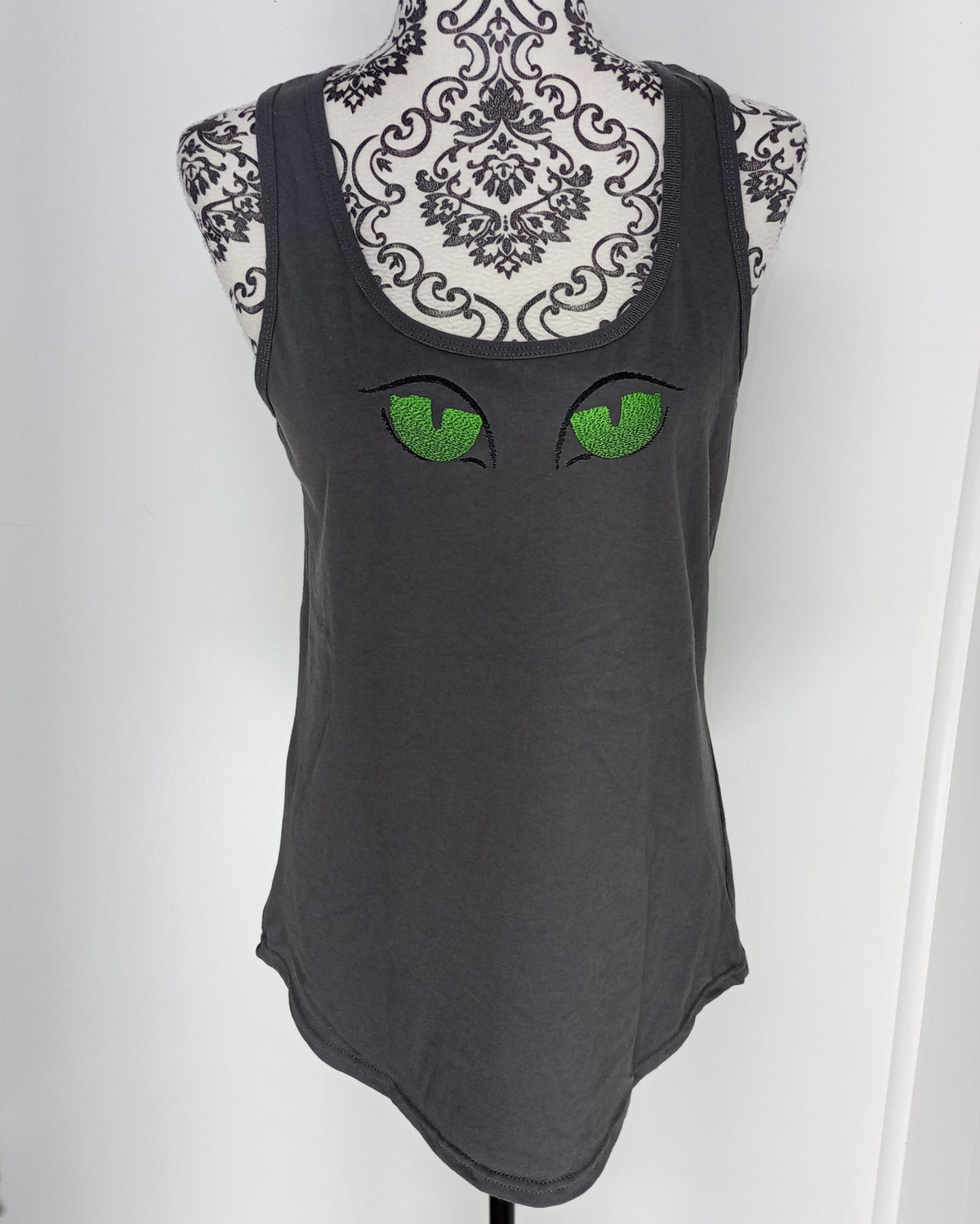 Vision nocturne - Débardeur gris à motifs vert et noir