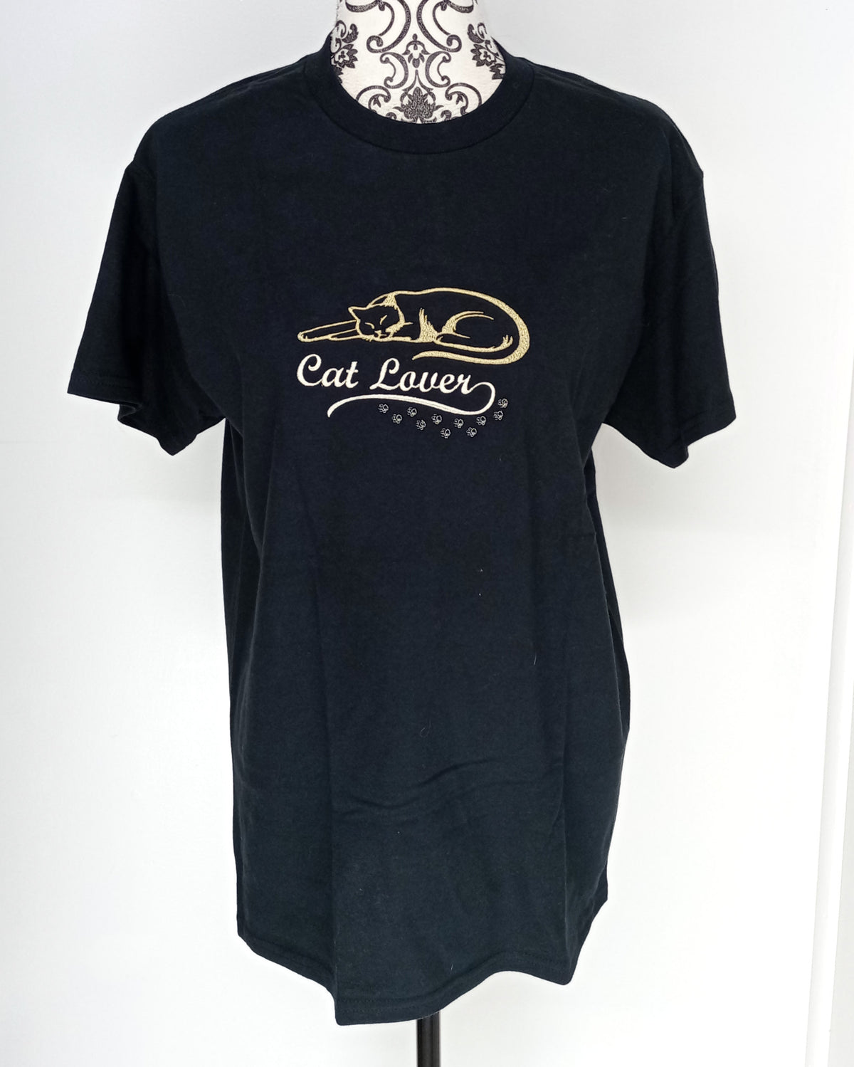 Amoureux des chats - Doré et blanc sur t-shirt noir
