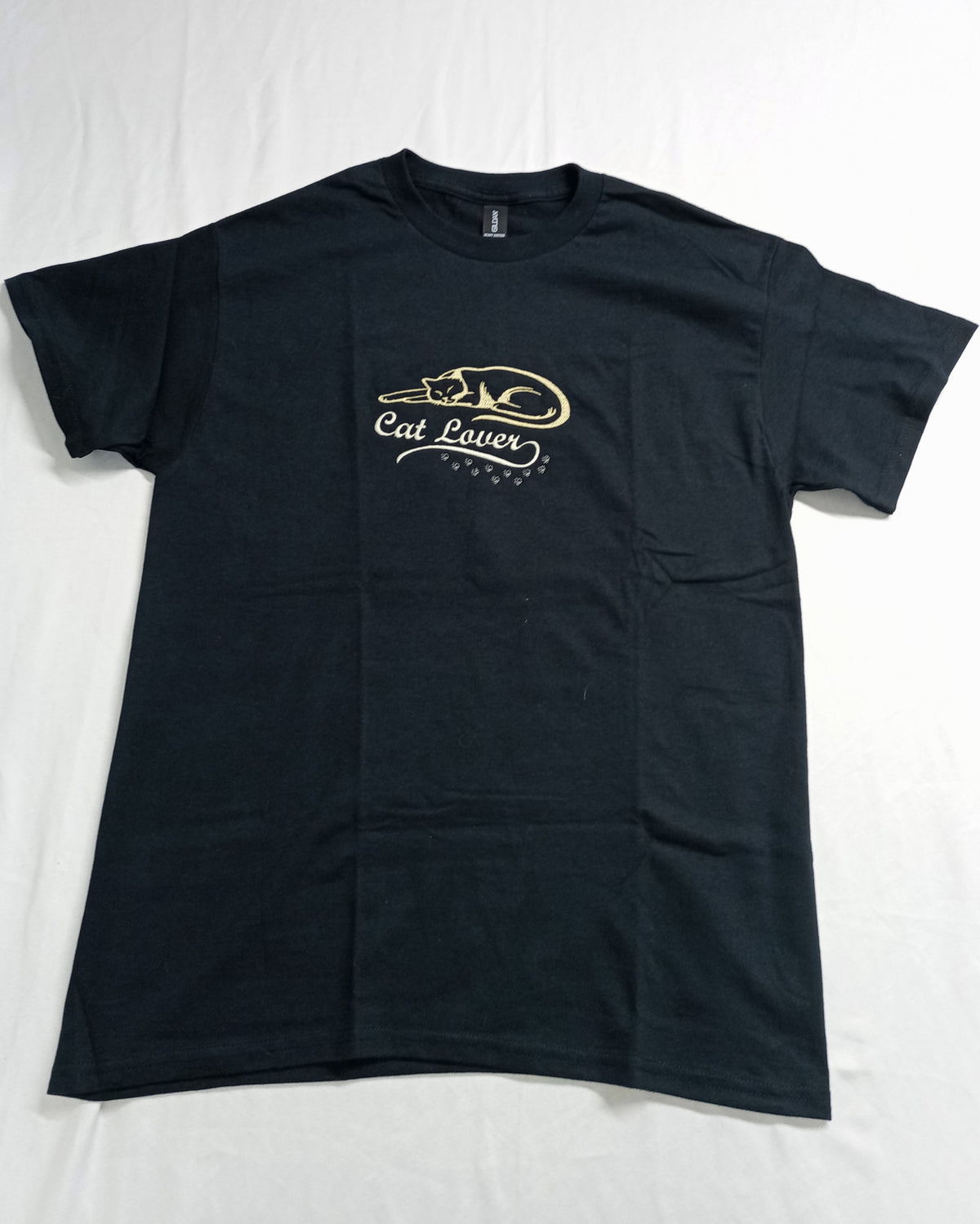 Amoureux des chats - Doré et blanc sur t-shirt noir