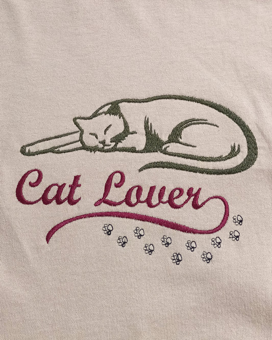 Amateur de chats - Beige foncé et bordeaux sur t-shirt vieux rose