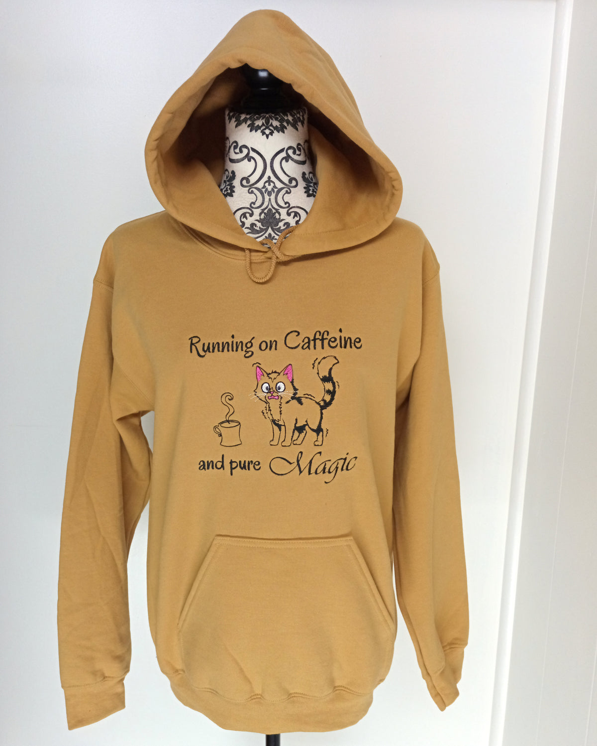 Caféine et magie - Sweat à capuche noir sur moka